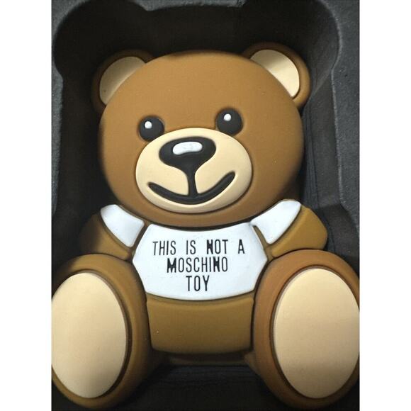 New Moschino Teddy Cover Air Pods Pro, Bear Shape, "This Is Not a Moschino Toy" - Picture 1 of 4
